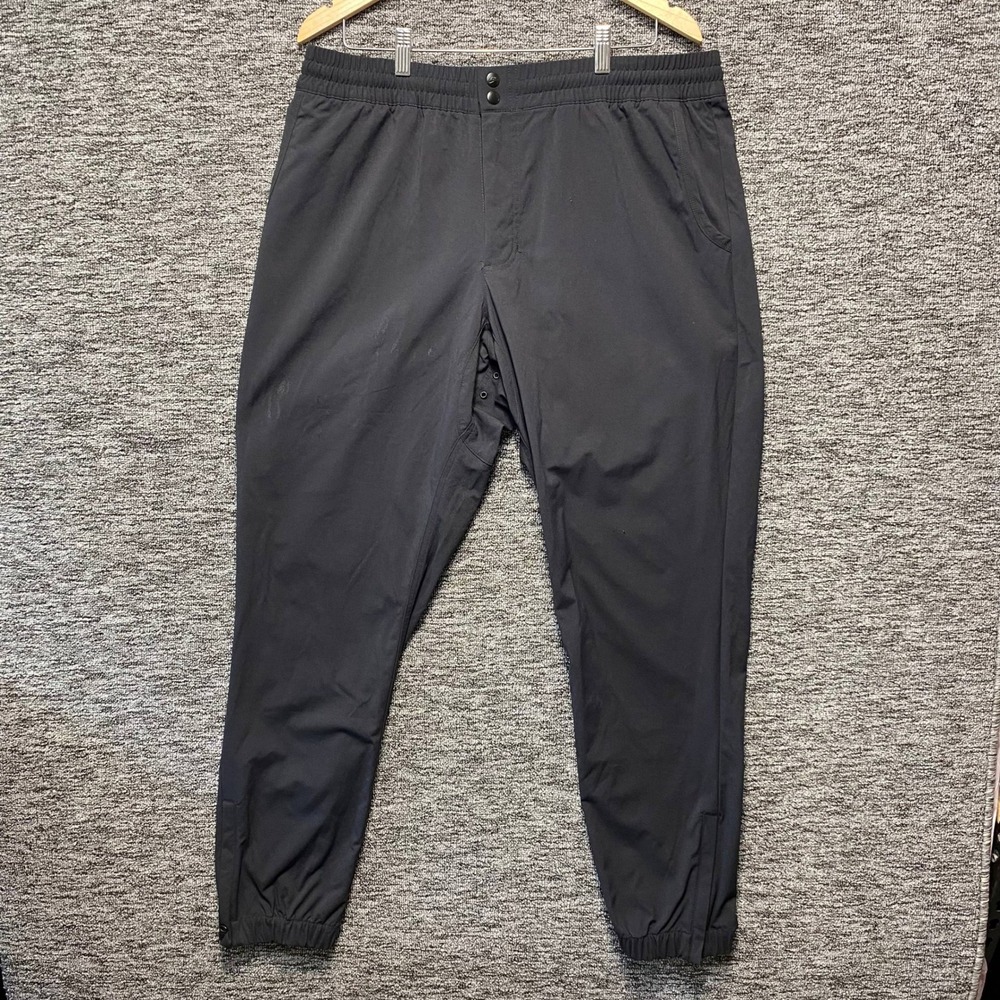 Nike Sportswear Mens XXL Black Woven Jogger Pants Tech Pocket Snap Waist Cuffs